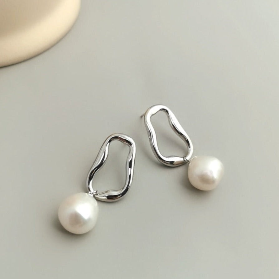 Baroque Pearl Drop Earrings