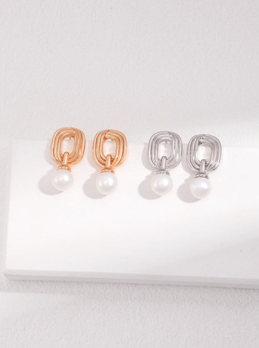 The Loop Pearl Dangle Earrings